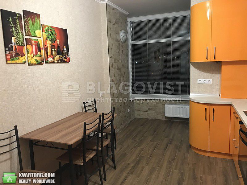 Rent out 1-room apartment. Киев,  Волошская — photo 4