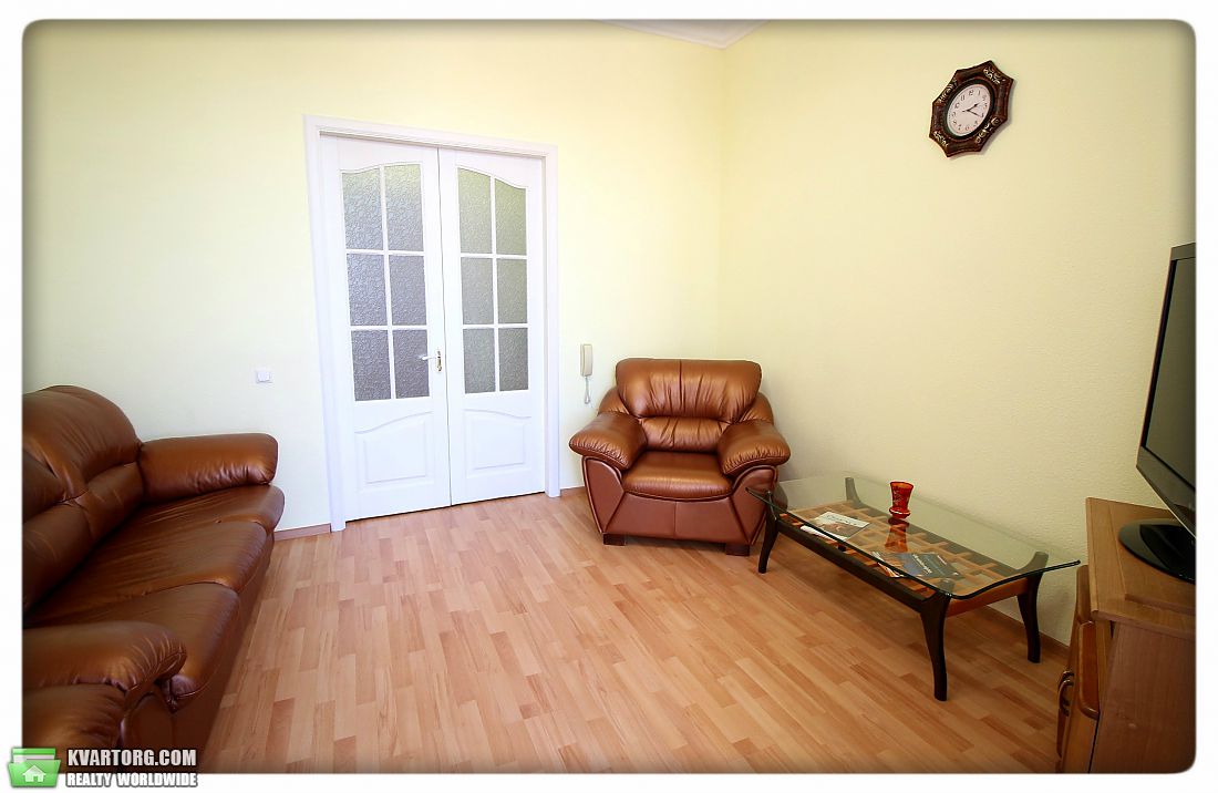 Rent out 2-room apartment. Киев, Крещатик — photo 2