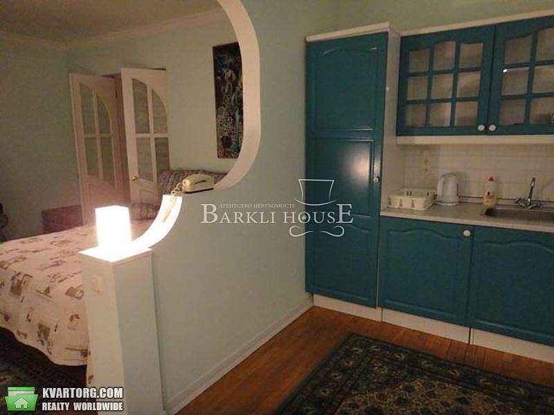Rent out 1-room apartment. Киев,  Старонаводницкая — photo 1
