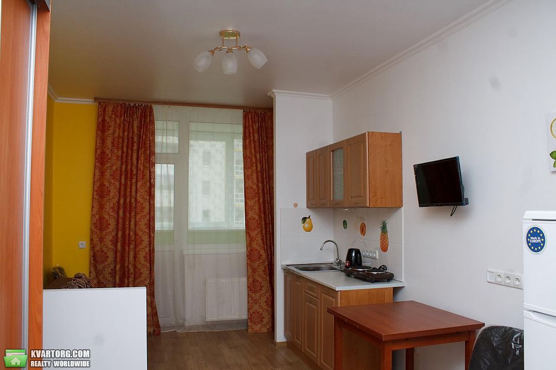 Rent out 1-room apartment. Киев,  Герцена — photo 3