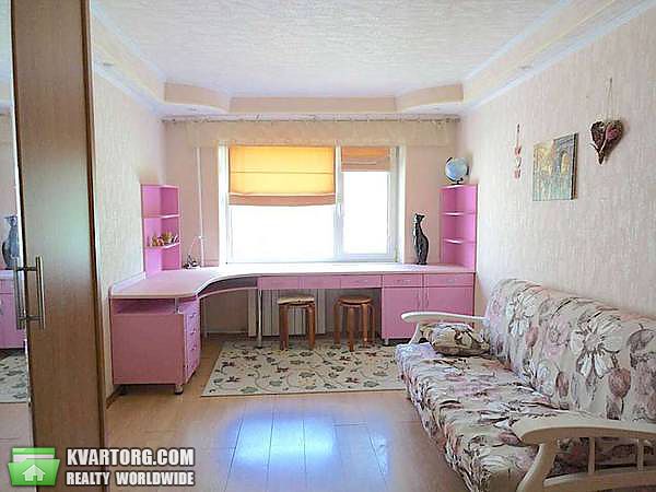 Rent out 2-room apartment. Киев,  Котовского — photo 3