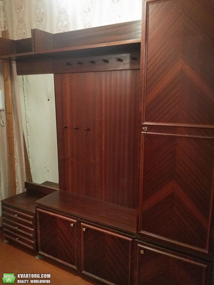 Rent out 1-room apartment. Киев,  Героев Днепра — photo 9