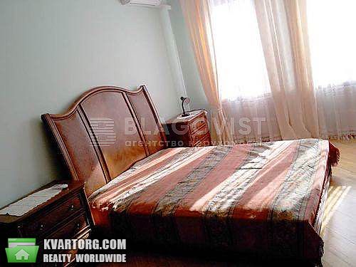 Rent out 2-room apartment. Киев,  Жилянская — photo 3