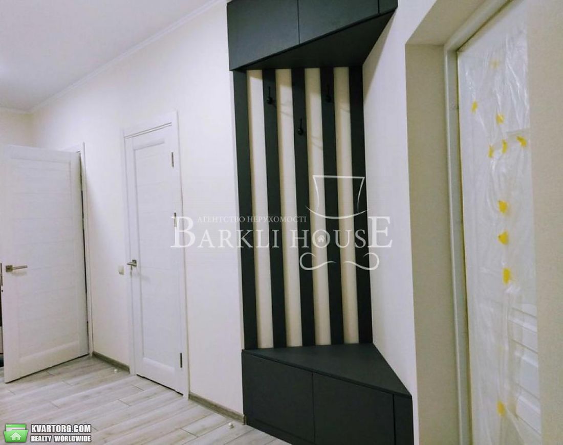 Rent out 3-room apartment. Киев,  Метрологическая — photo 10