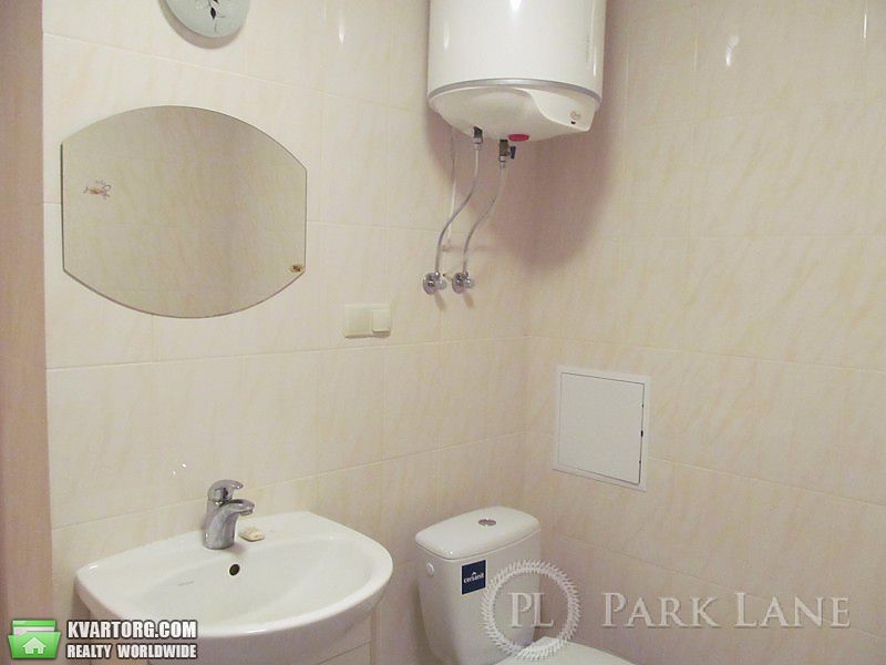 Sell 3-room apartment. Киев,  Почайнинская — photo 3