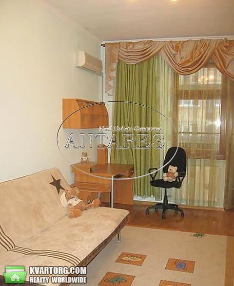 Rent out 3-room apartment. Киев,  Павловская — photo 5