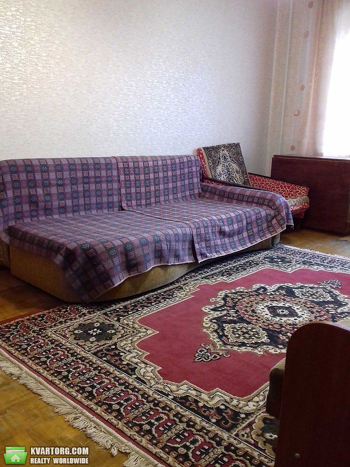 Rent out 2-room apartment. Киев,  Быкова бул — photo 1