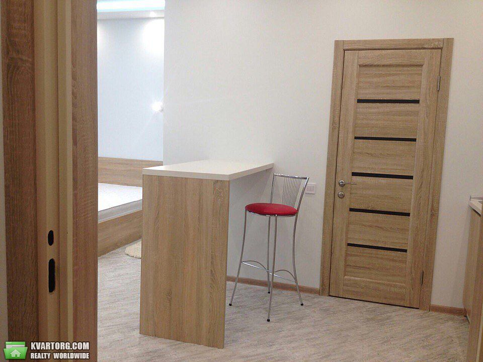 Rent out 1-room apartment. Днепропетровск, жк Кировский — photo 5