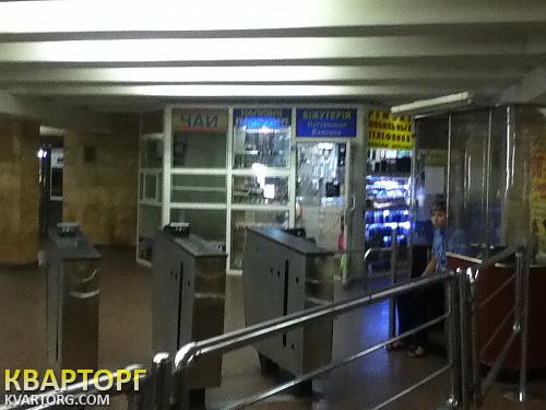 Rent out shop. Киев,  Спасская — photo 1