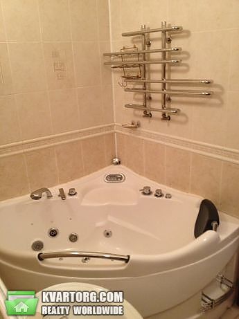 Rent out 2-room apartment. Киев, Артема — photo 9