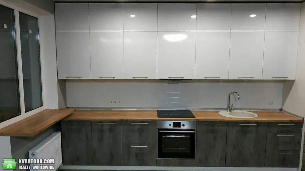 Sell 3-room apartment. Киев,  Панельная — photo 1