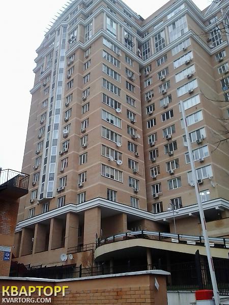 Rent out 3-room apartment. Киев,  Барбюса — photo 1