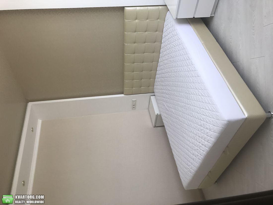 Rent out 1-room apartment. Киев, Др.Народов — photo 1