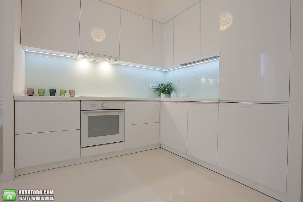 Sell 2-room apartment. Киев, Регенераторная — photo 1