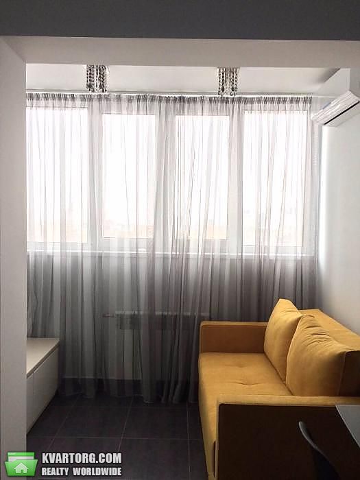 Sell 1-room apartment. Киев,  Межевая — photo 3