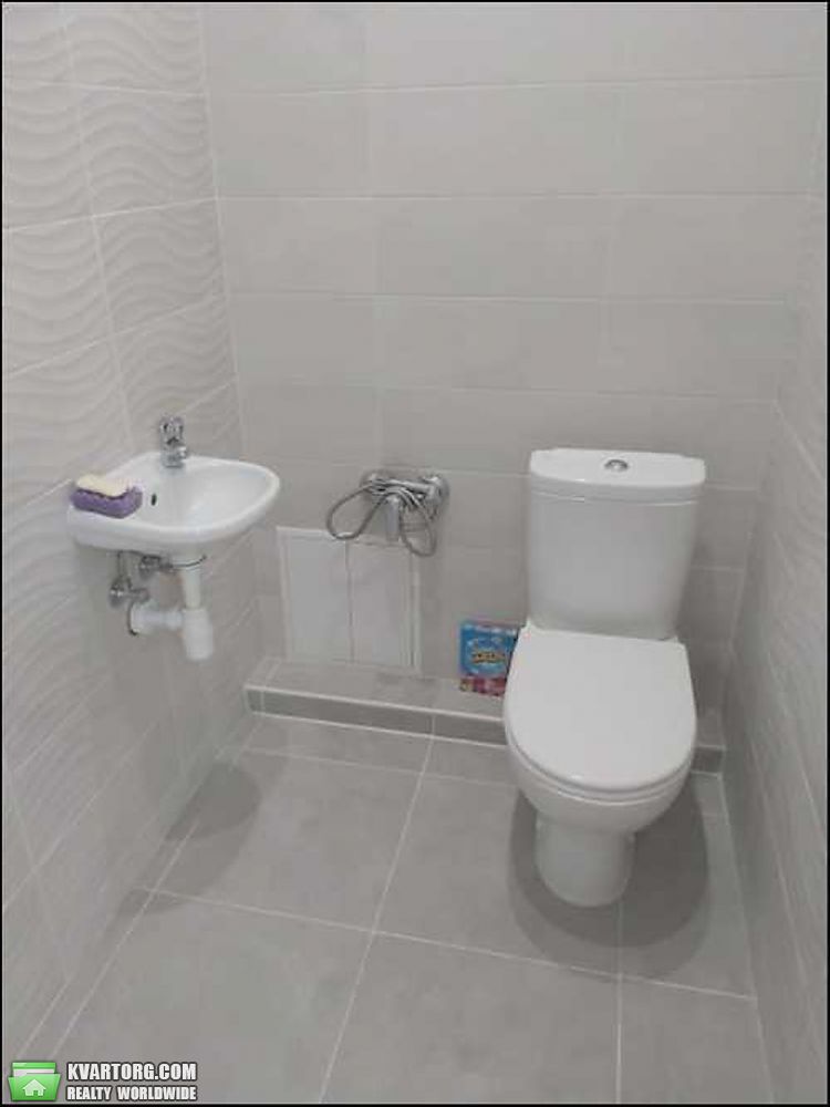 Sell 3-room apartment. Киев,  Щорса — photo 3