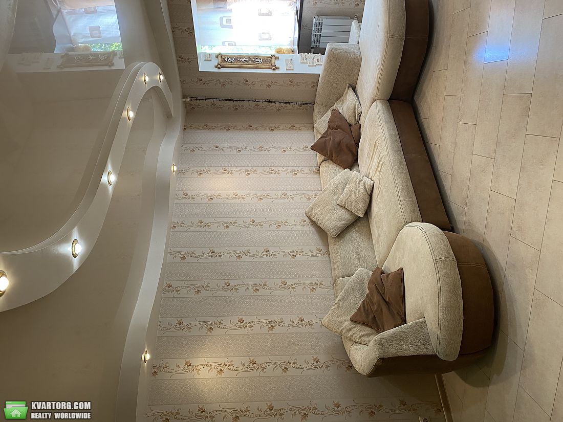 Sell 2-room apartment. Днепропетровск, проспект Поля — photo 1