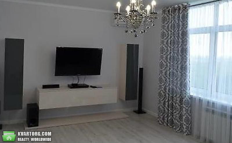 Rent out 2-room apartment. Киев, Сикорского — photo 3