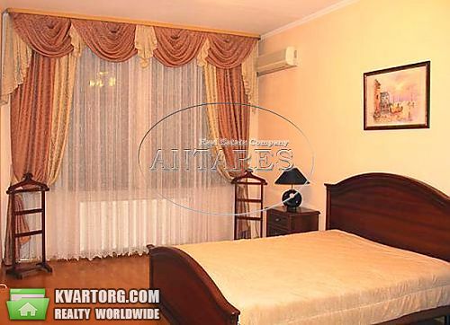 Rent out 3-room apartment. Киев,  Павловская — photo 1