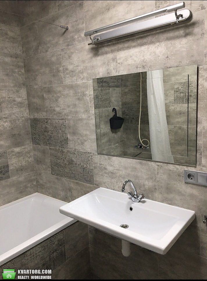 Rent out 1-room apartment. Киев,  Московский пр — photo 5
