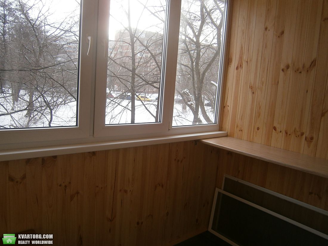 Rent out 2-room apartment. Киев,  Булгакова — photo 1
