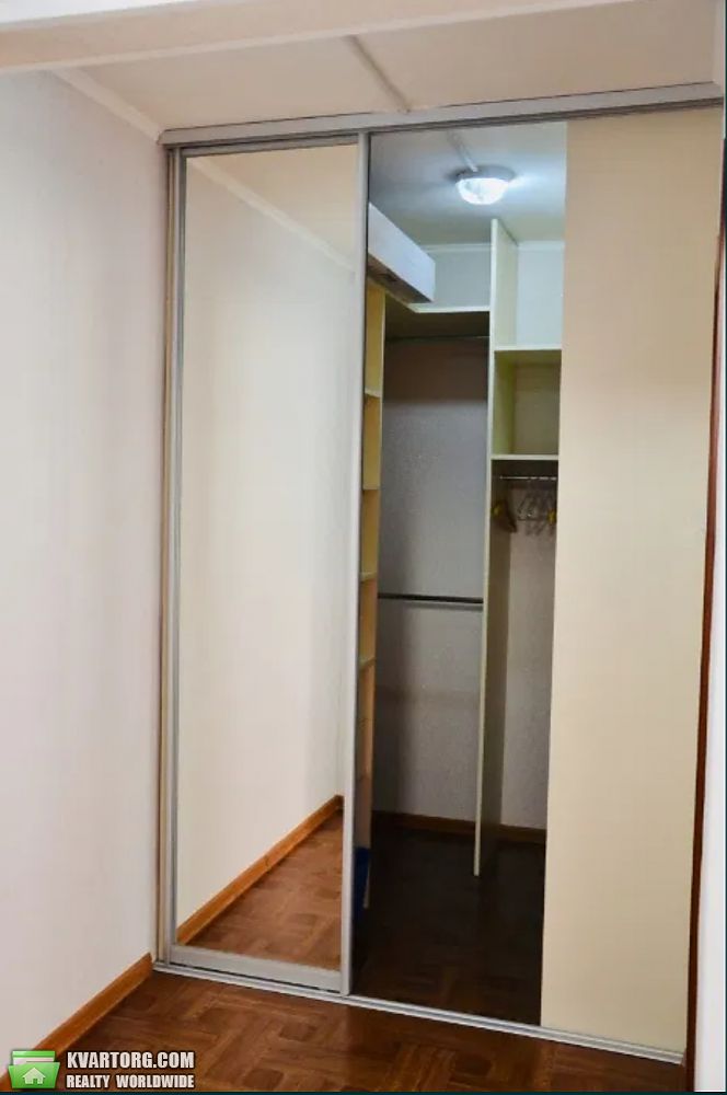 Rent out 1-room apartment. Киев, Ясыноватский пер. — photo 6