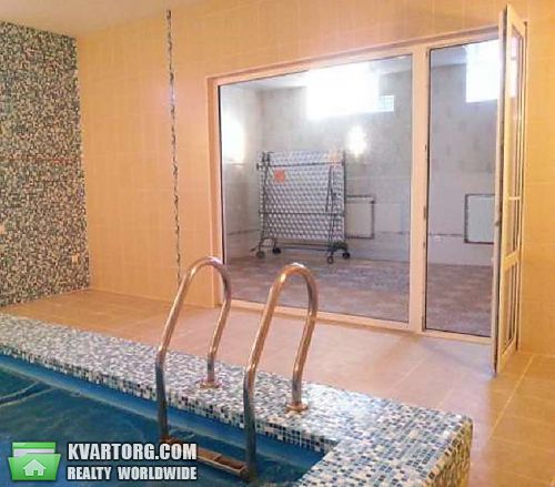 Rent out house. Киев, Лесная — photo 4