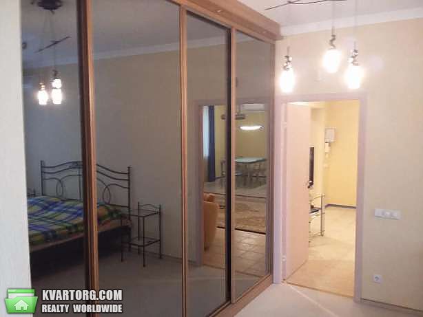 Rent out 2-room apartment. Киев,  Дубинина — photo 6