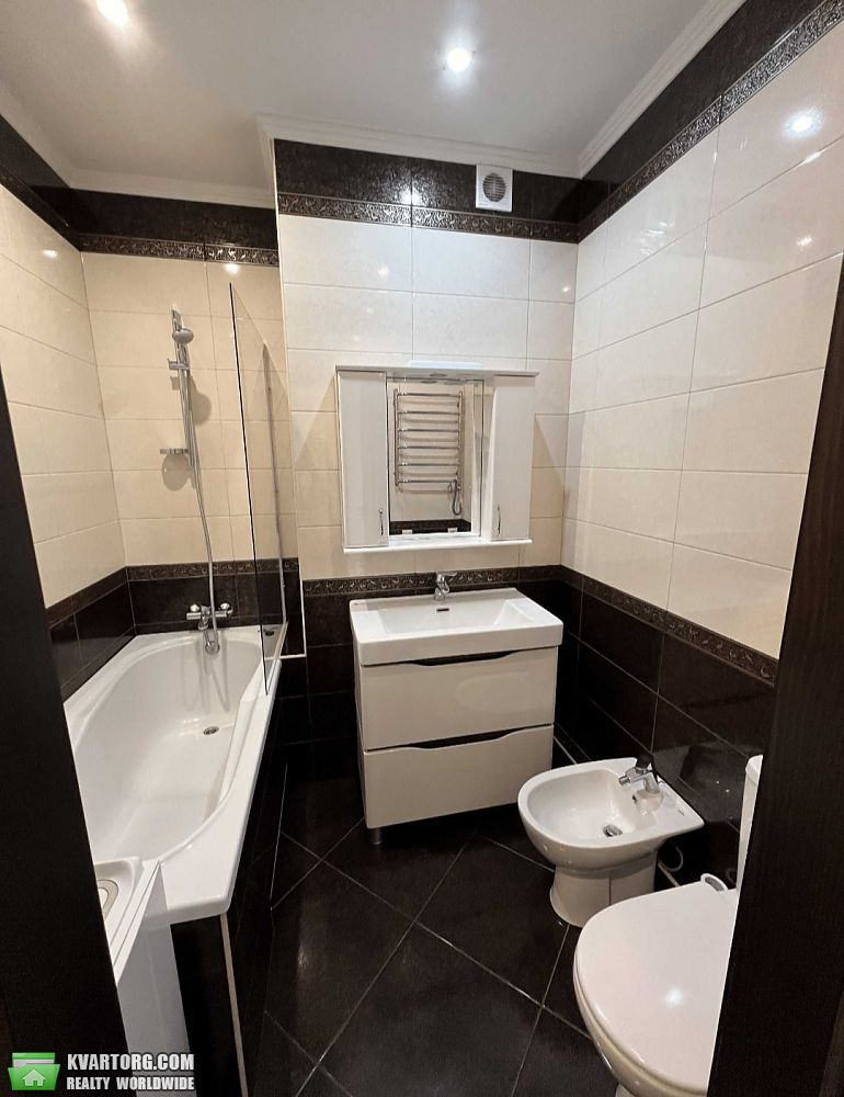 Rent out 1-room apartment. Киев, Ю. Здановської — photo 5