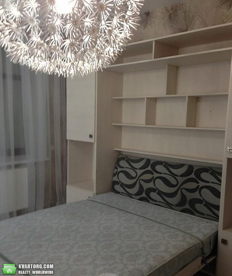 Rent out 3-room apartment. Киев,  Краснова — photo 6