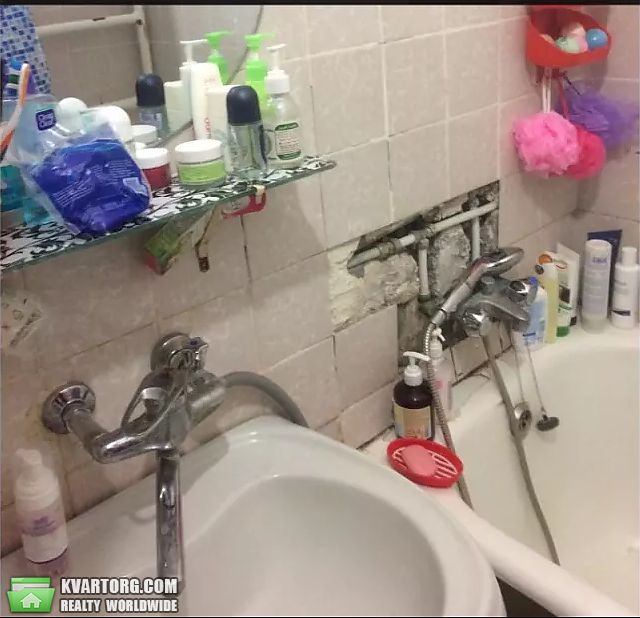 Rent out 2-room apartment. Киев,  Щорса — photo 5