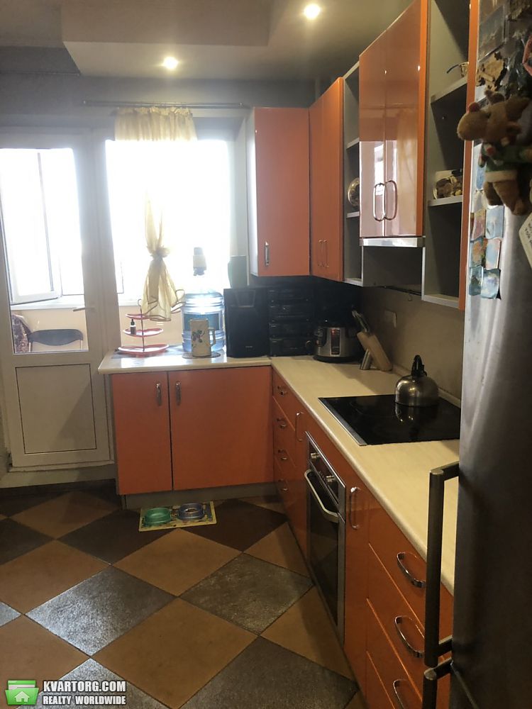 Sell 3-room apartment. Киев,  Пчелки — photo 2