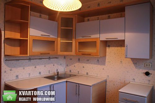 Rent out 1-room apartment. Киев, Урловская — photo 1
