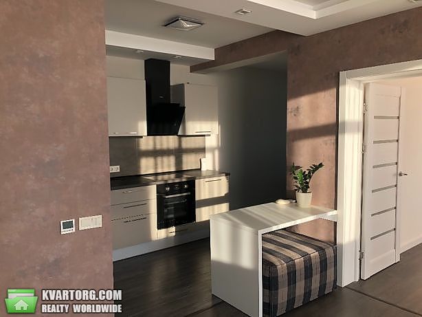 Sell 3-room apartment. Киев,  Краснопольская — photo 1