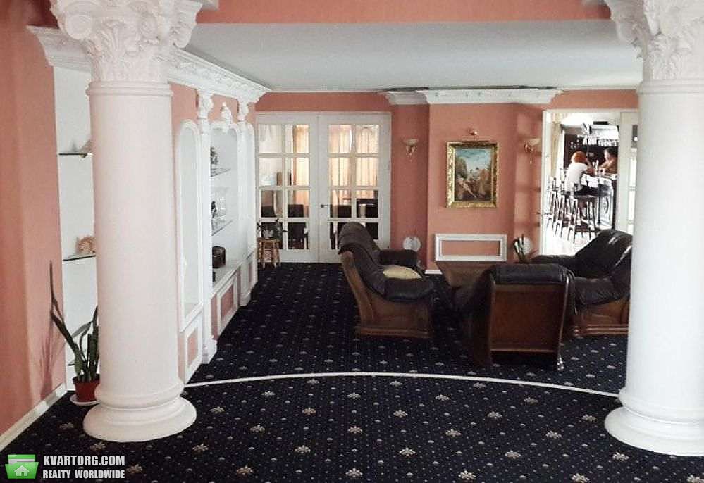 Rent out 4-room apartment. Киев,  Победы пл — photo 2