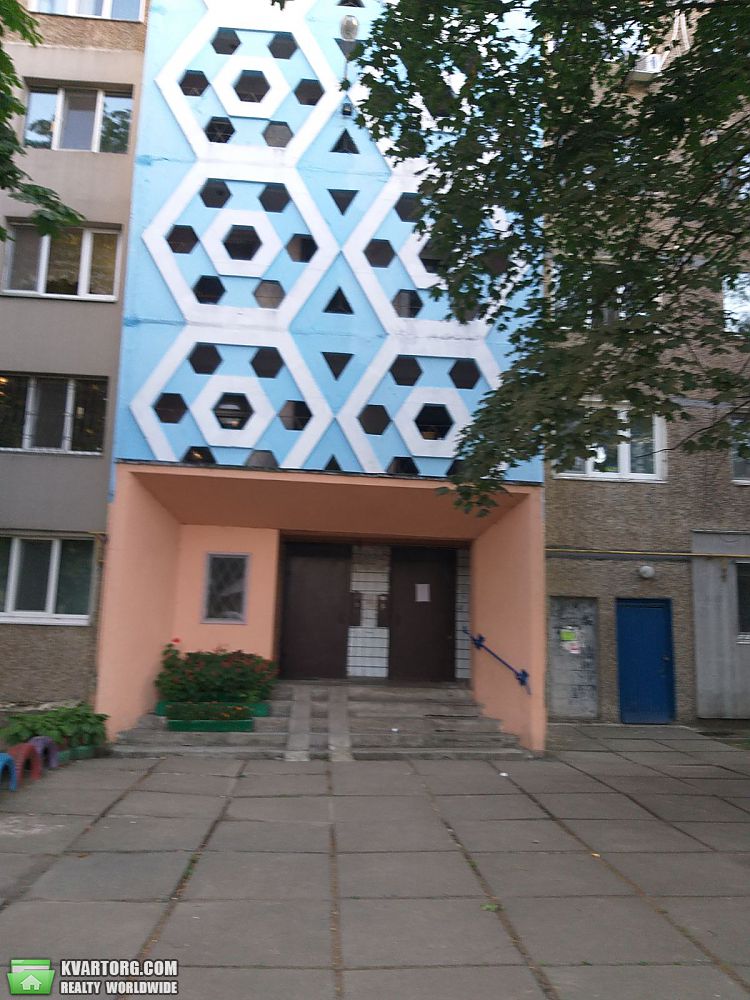 Sell 3-room apartment. Киев, проспект Гонгадзе — photo 1