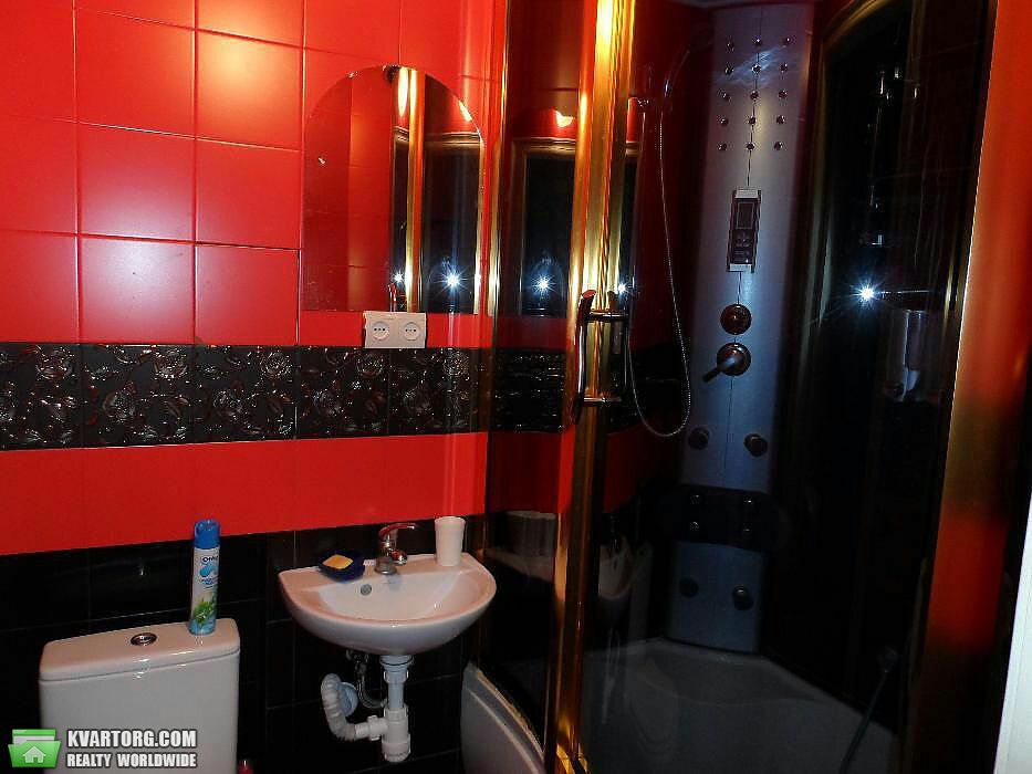 Rent out 2-room apartment. Киев,  Константиновская — photo 9