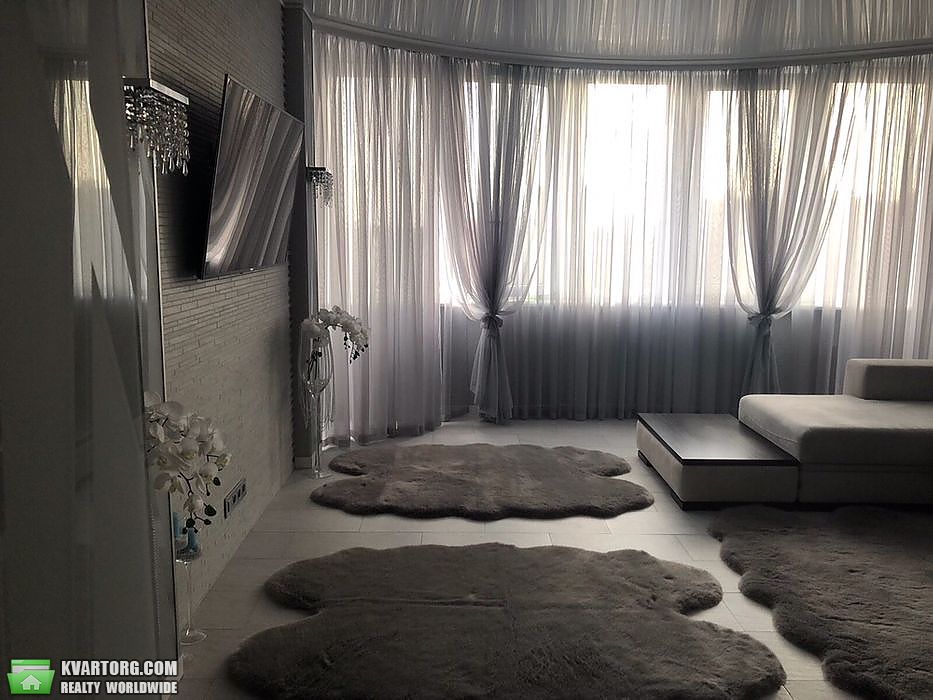 Sell 1-room apartment. Киев,  Вышгородская — photo 1