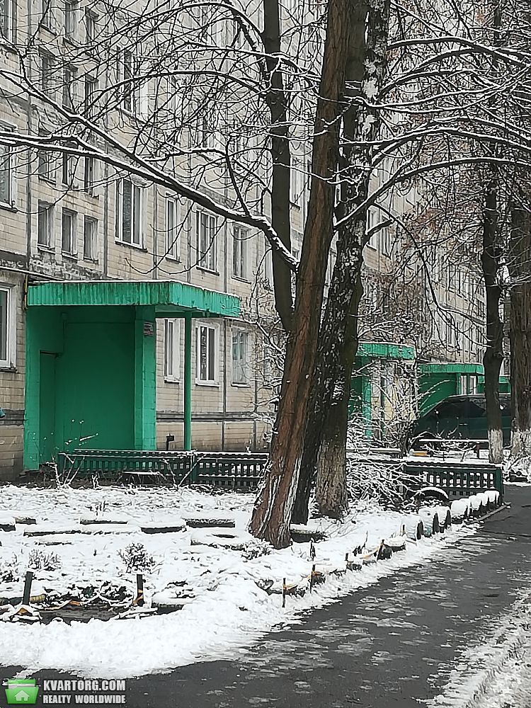 Sell 3-room apartment. Киев,  Свободы пр — photo 1