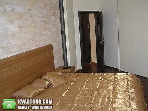 Rent out 3-room apartment. Киев,  Щорса — photo 4
