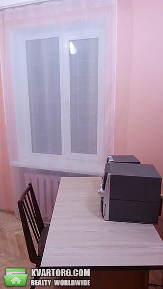 Rent out 2-room apartment. Киев,  Мартиросяна — photo 6