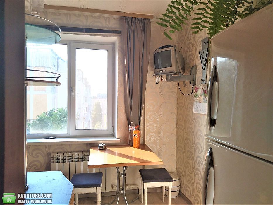 Sell 3-room apartment. Киев,  Курская — photo 10