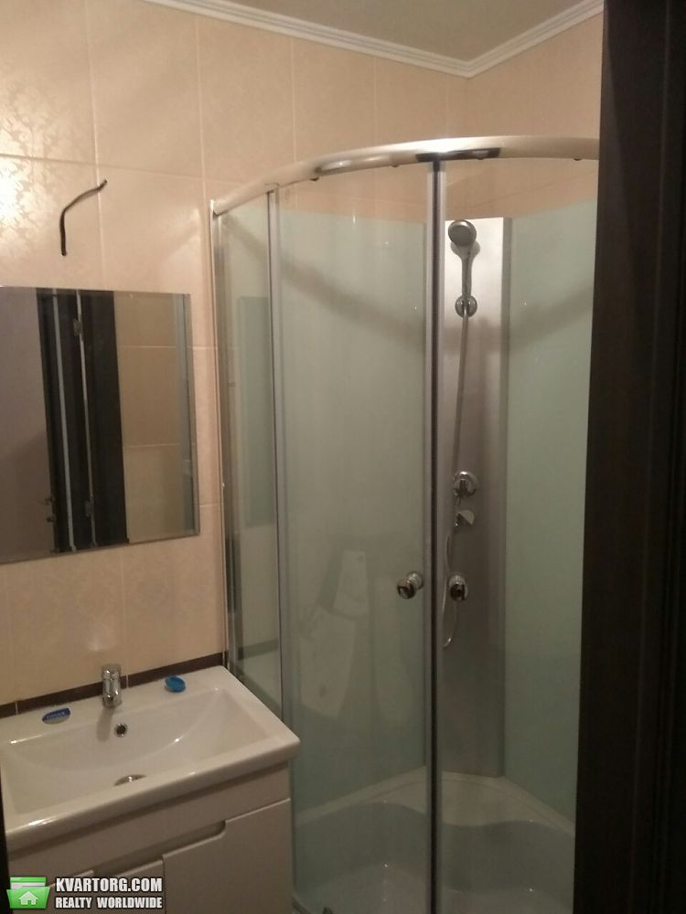Rent out 1-room apartment. Киев,  Драгоманова — photo 4