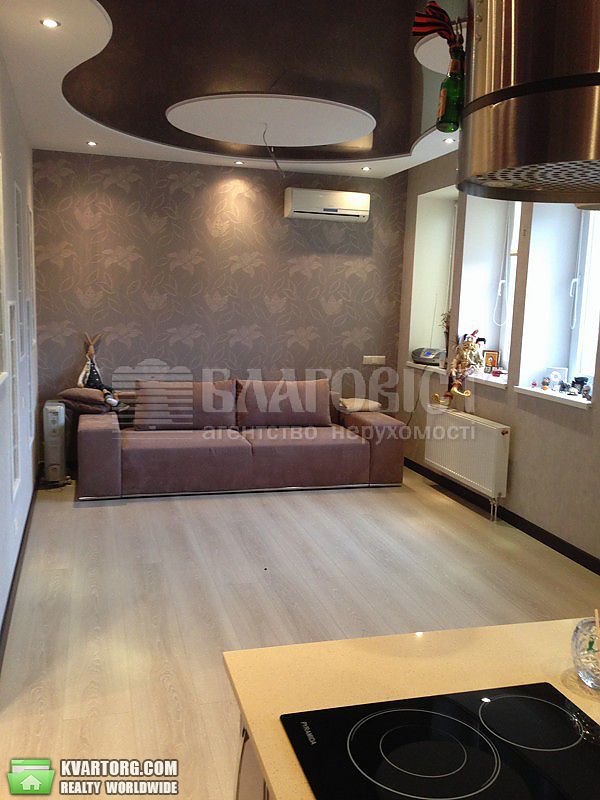 Rent out 2-room apartment. Киев,  Голосеевская — photo 2