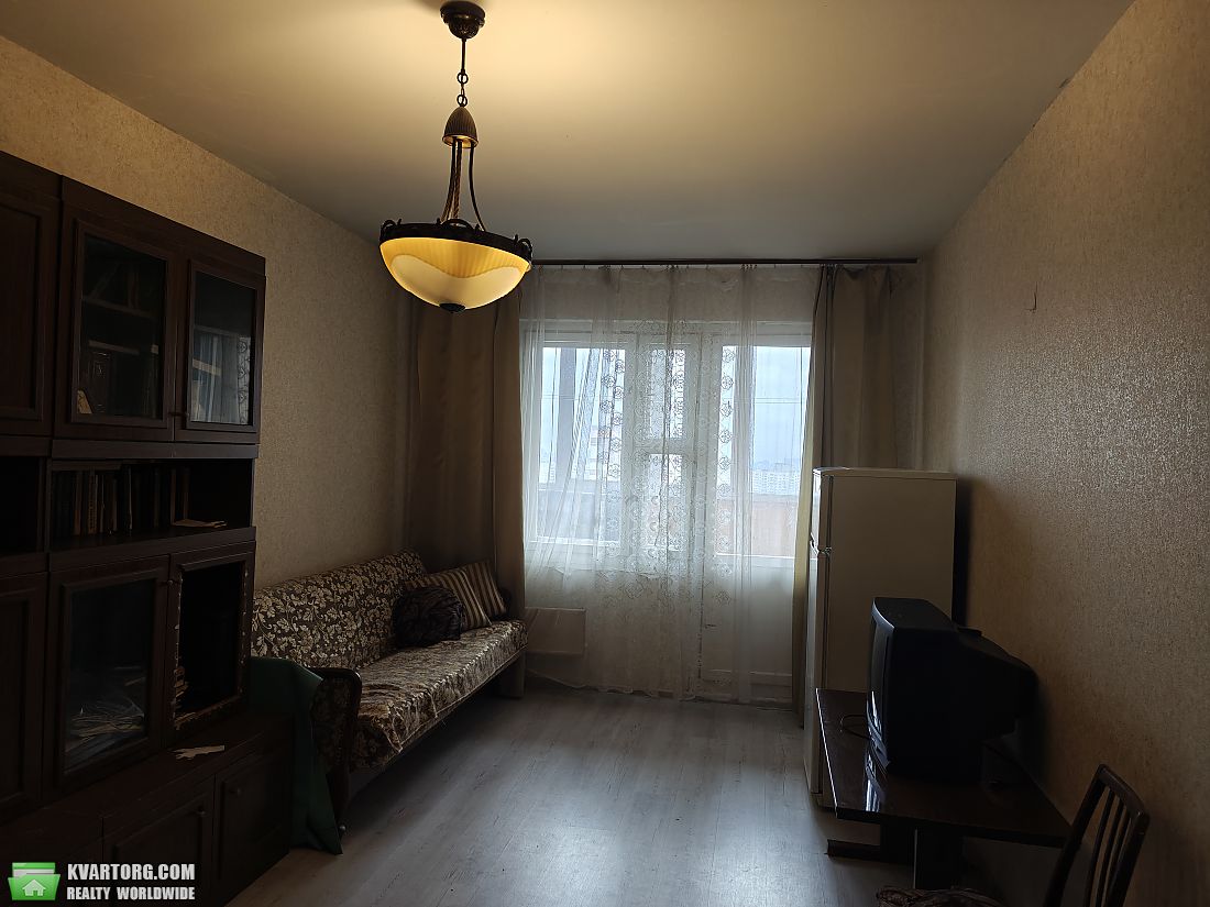 Rent out 3-room apartment. Киев,  Маяковского — photo 3