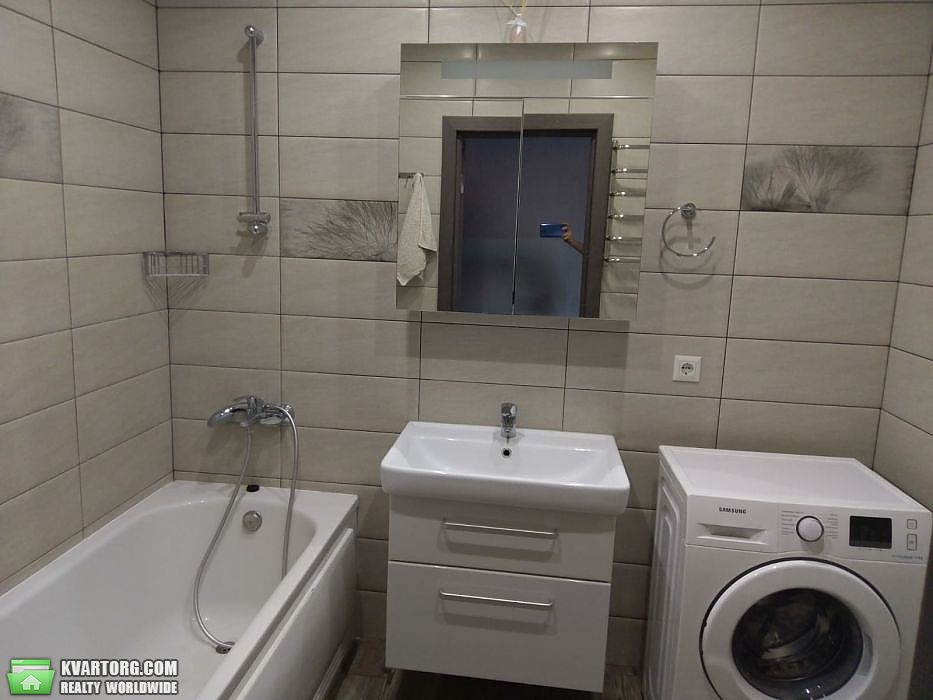 Rent out 3-room apartment. Киев, Регенераторна,4 — photo 9