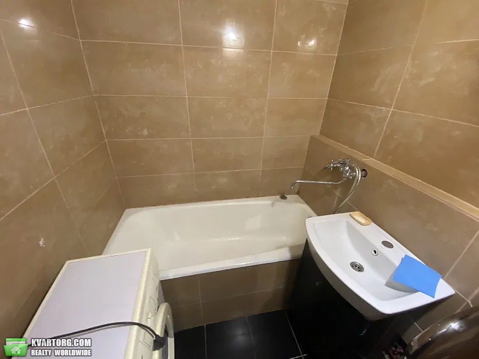 Rent out 2-room apartment. Киев,  Яблонской — photo 7