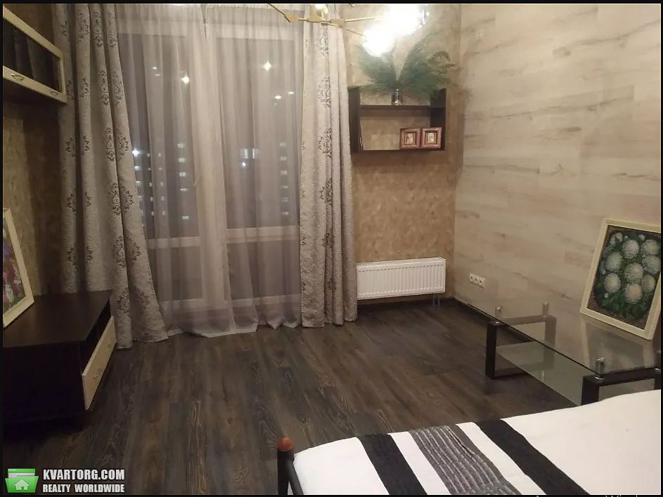 Rent out 1-room apartment. Киев, Практична — photo 1