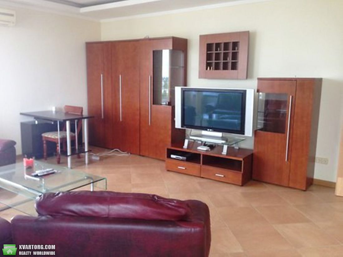 Rent out 2-room apartment. Киев,  Львовская — photo 6