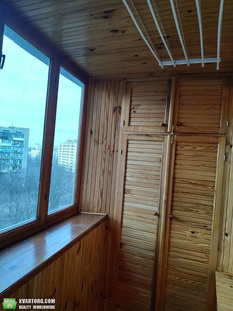 Rent out 1-room apartment. Киев,  Киото — photo 4